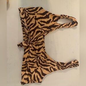 Stone fox swim top